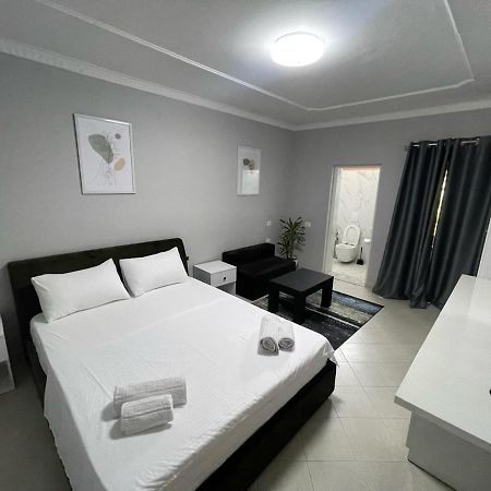 Hotel Villa Ferrari Tirana Exterior photo